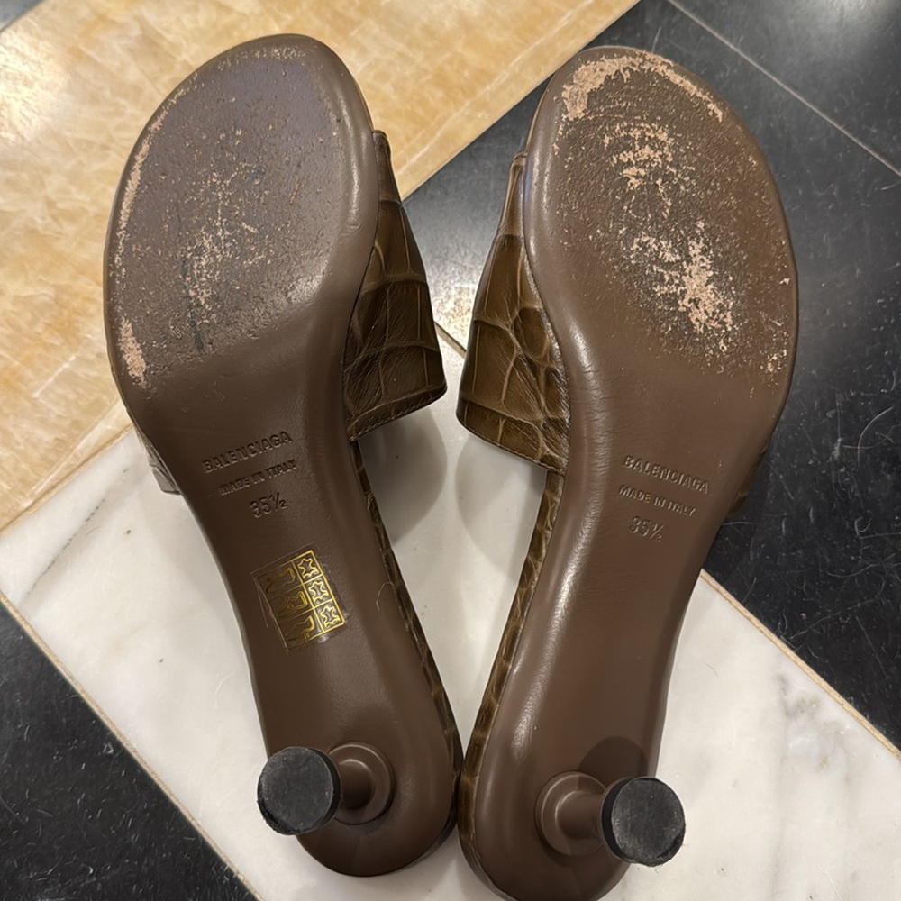 VGUC BALENCIAGA CROC-EMBOSSED GROUPIE SANDAL - Picture 6 of 10